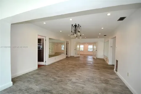 16921 NE 6th Avenue North Miami Beach FL 33162