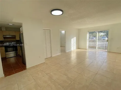 4721 NW 7th Street Miami FL 33126
