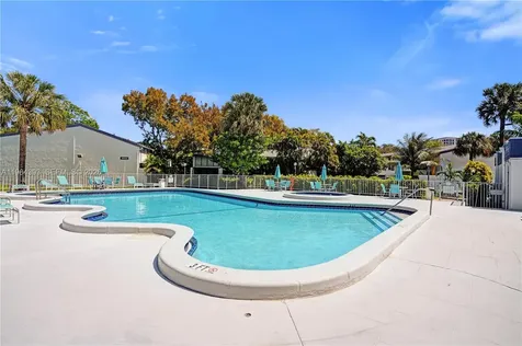 19220 NE 25th Avenue Miami FL 33180