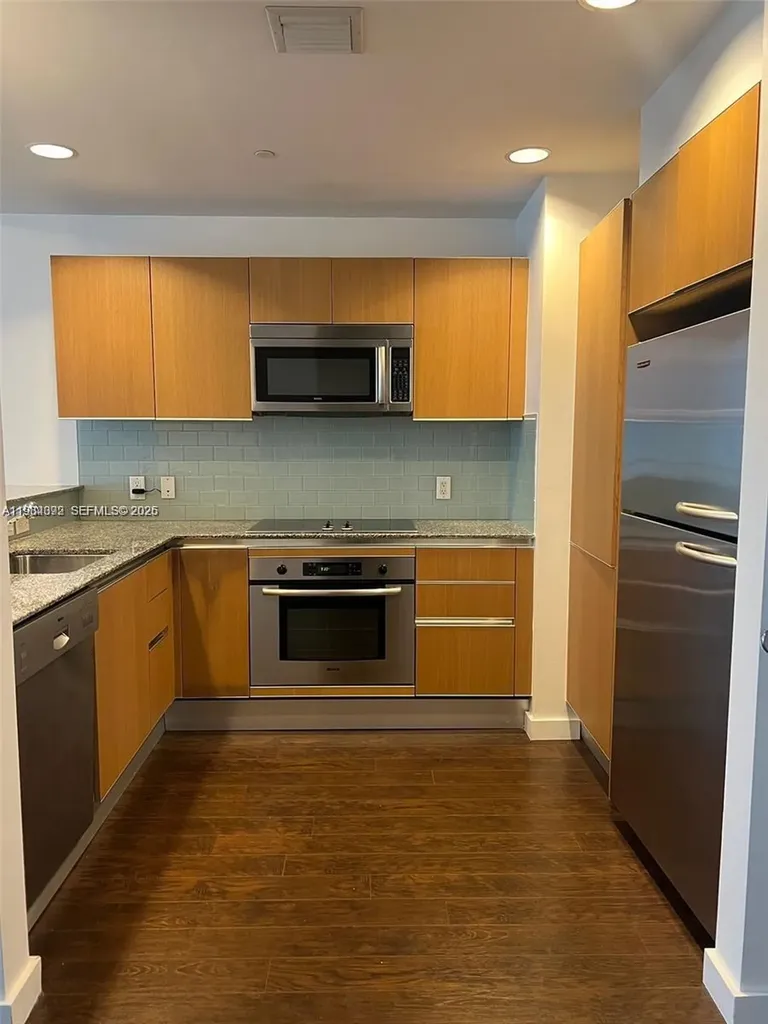 1050 Brickell Avenue Miami FL 33131