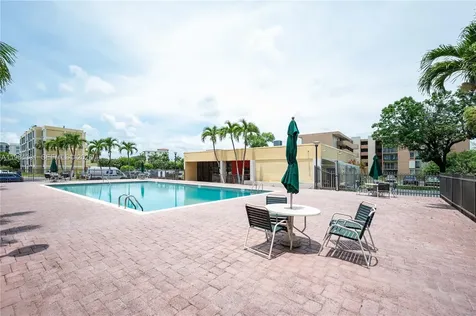 9220 Fontainebleau Boulevard Miami FL 33172