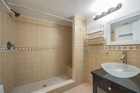 9220 Fontainebleau Boulevard Miami FL 33172