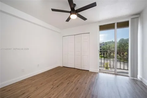 9220 Fontainebleau Boulevard Miami FL 33172