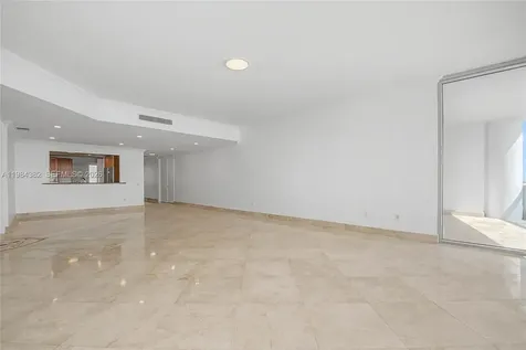 5959 Collins Avenue Miami Beach FL 33140