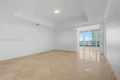 5959 Collins Avenue Miami Beach FL 33140