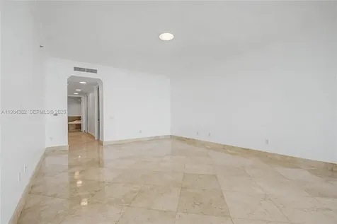 5959 Collins Avenue Miami Beach FL 33140