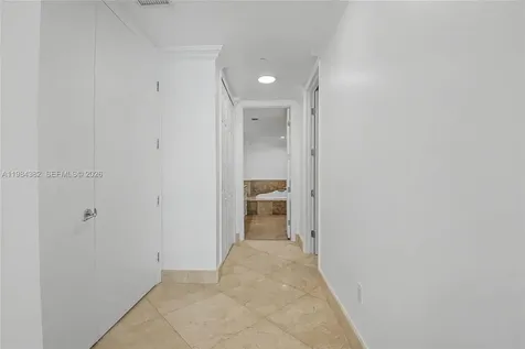 5959 Collins Avenue Miami Beach FL 33140