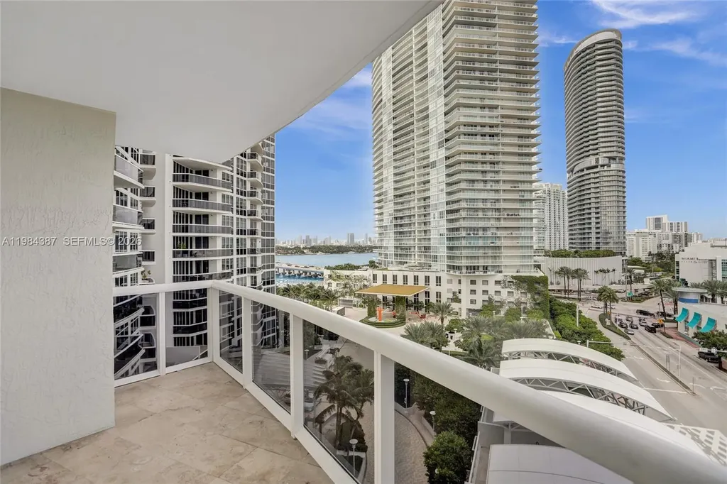 400 Alton Road Miami Beach FL 33139