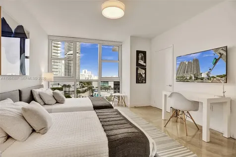 400 Alton Road Miami Beach FL 33139