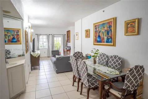 17425 NW 75th Place Hialeah FL 33015