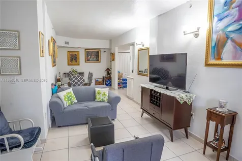 17425 NW 75th Place Hialeah FL 33015