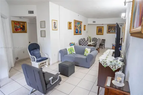 17425 NW 75th Place Hialeah FL 33015