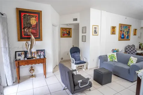 17425 NW 75th Place Hialeah FL 33015