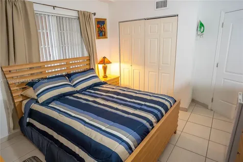 17425 NW 75th Place Hialeah FL 33015