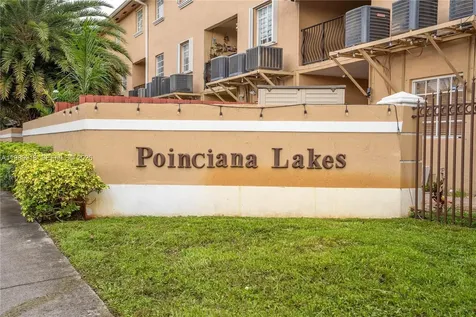 17425 NW 75th Place Hialeah FL 33015