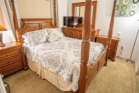 17425 NW 75th Place Hialeah FL 33015