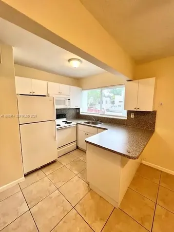 7626 NE 6th Court Miami FL 33138