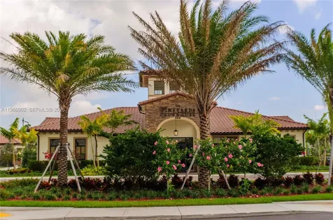 144 NE 37th Terrace Homestead FL 33033