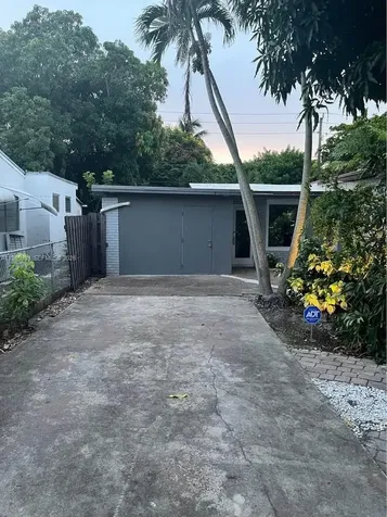 1313 NW 3rd Avenue Fort Lauderdale FL 33311