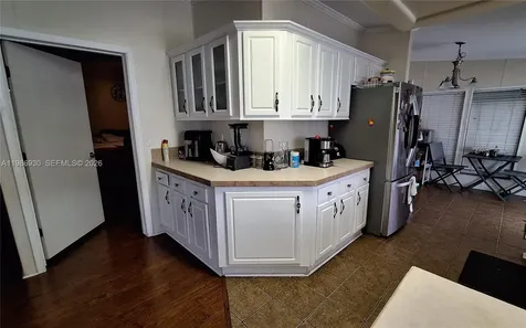 3240 SW 50 Terrace Davie FL 33314