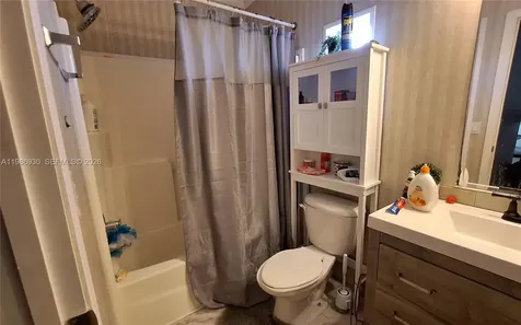 3240 SW 50 Terrace Davie FL 33314
