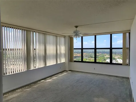 2500 Parkview Drive Hallandale Beach FL 33009