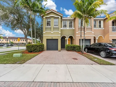 2463 SE 15th Court Homestead FL 33035