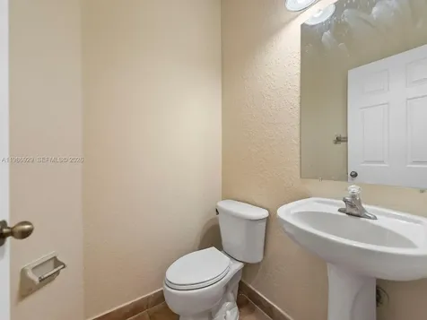 2463 SE 15th Court Homestead FL 33035