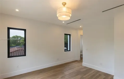 555 Catalonia Avenue Coral Gables FL 33134