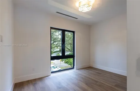 555 Catalonia Avenue Coral Gables FL 33134