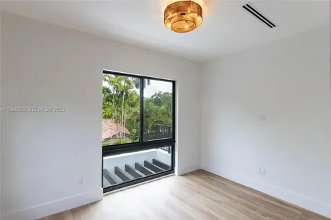 555 Catalonia Avenue Coral Gables FL 33134