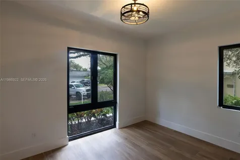 555 Catalonia Avenue Coral Gables FL 33134
