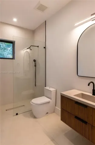 555 Catalonia Avenue Coral Gables FL 33134