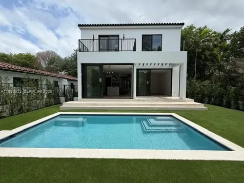 555 Catalonia Avenue Coral Gables FL 33134