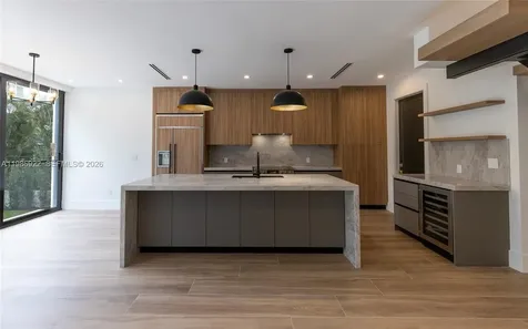 555 Catalonia Avenue Coral Gables FL 33134