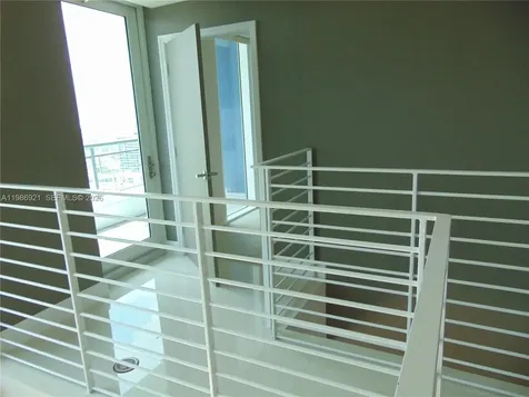 60 SW 13th Street Miami FL 33130