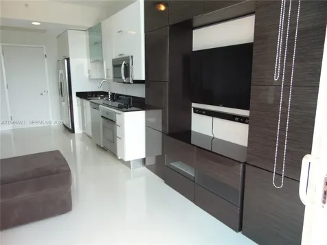 60 SW 13th Street Miami FL 33130