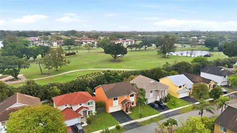 1421 SW 97th Avenue Pembroke Pines FL 33025