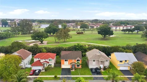 1421 SW 97th Avenue Pembroke Pines FL 33025