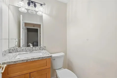 1421 SW 97th Avenue Pembroke Pines FL 33025
