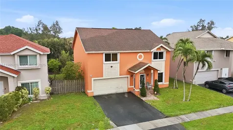 1421 SW 97th Avenue Pembroke Pines FL 33025