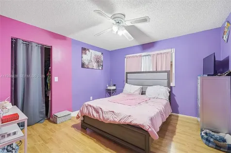 1421 SW 97th Avenue Pembroke Pines FL 33025
