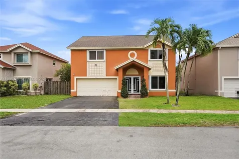 1421 SW 97th Avenue Pembroke Pines FL 33025
