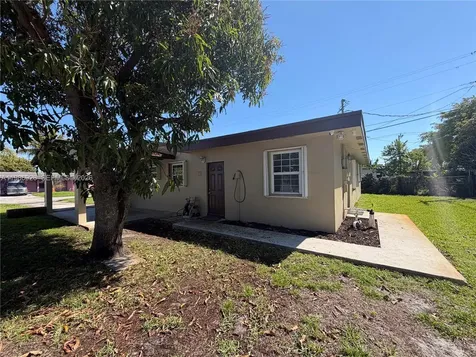 4910 NW 15th Court Lauderhill FL 33313