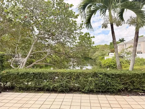 5570 SW 70th Place S Miami FL 33155