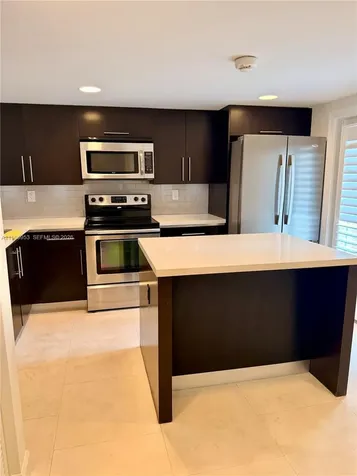 5570 SW 70th Place S Miami FL 33155
