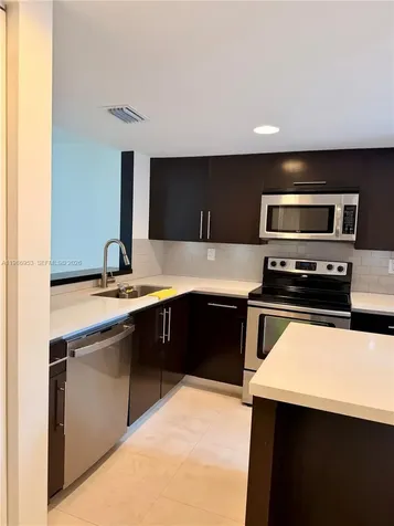 5570 SW 70th Place S Miami FL 33155