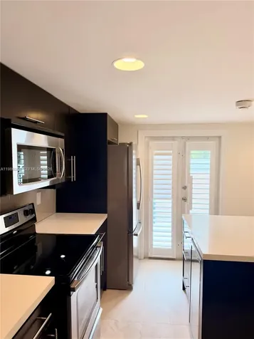5570 SW 70th Place S Miami FL 33155