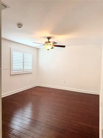 5570 SW 70th Place S Miami FL 33155