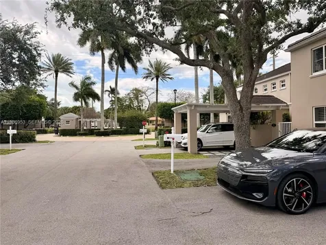 5570 SW 70th Place S Miami FL 33155